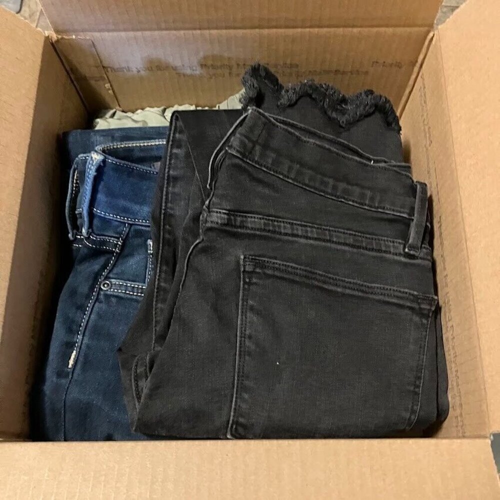 5 Lb Reseller Mixed Lot Pants And Jeans Assorted Sizes Styles And Brands View 2